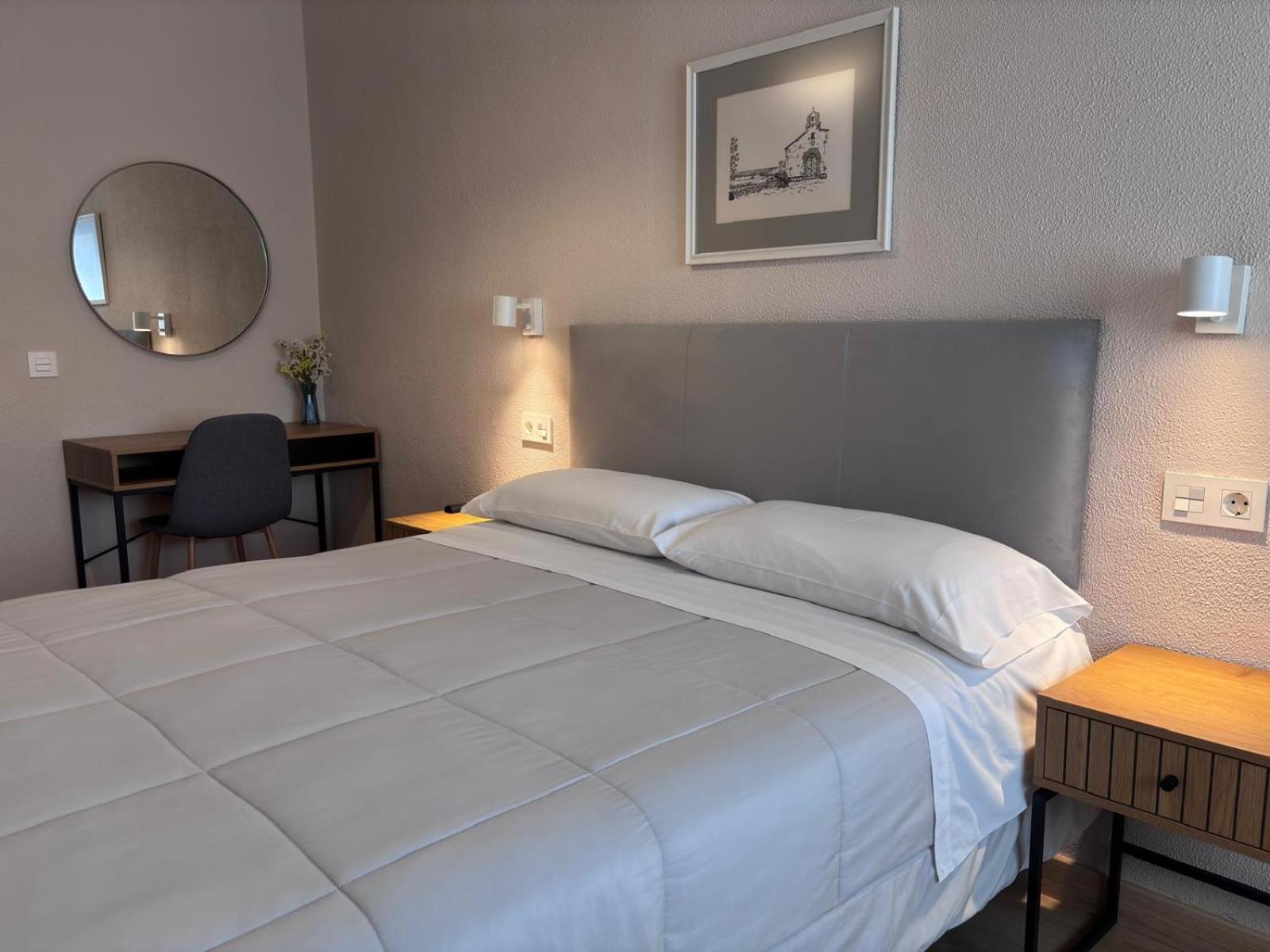 Hotel Ros Mary รีบาเดโอ ภายนอก รูปภาพ
