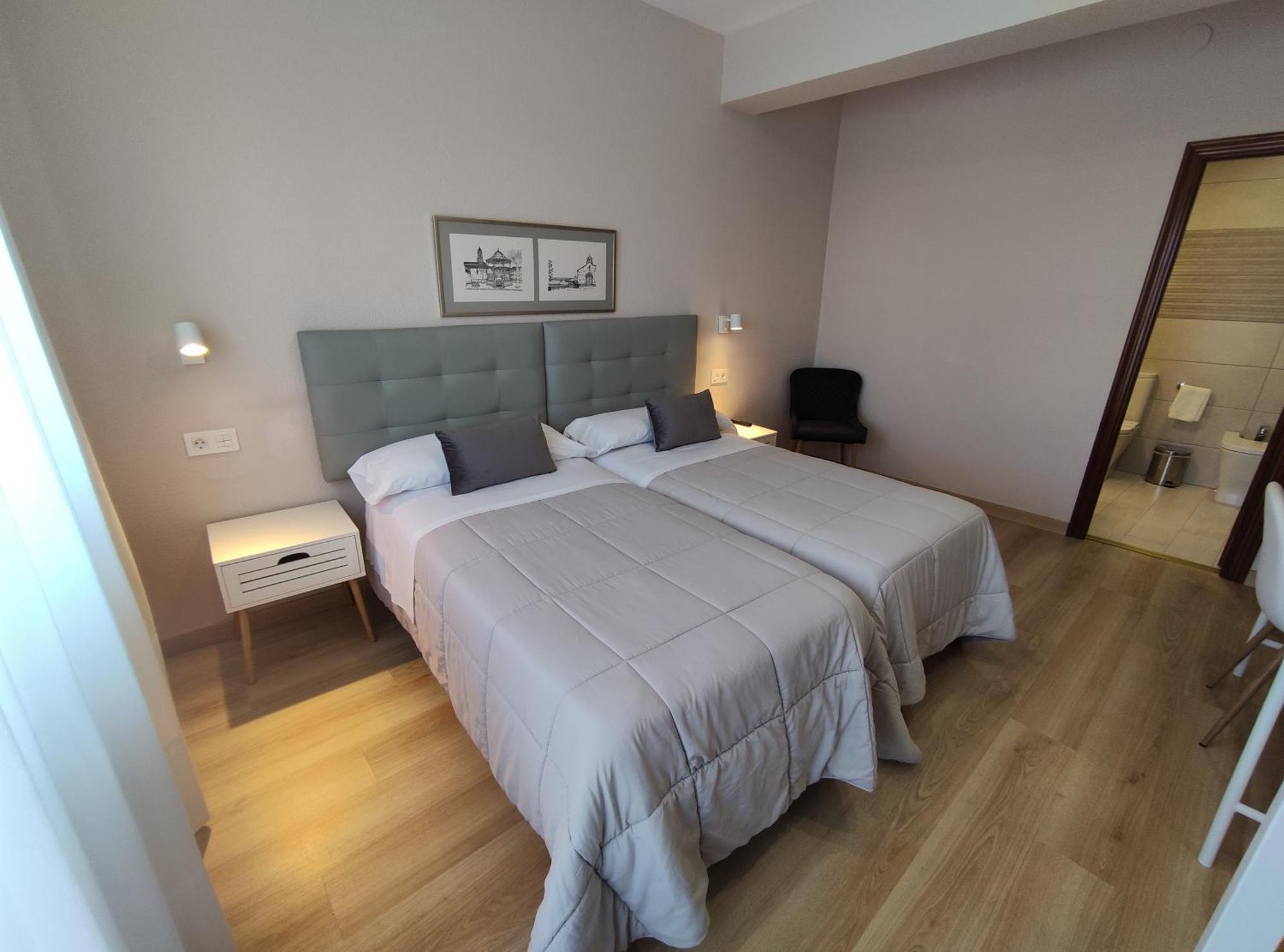 Hotel Ros Mary รีบาเดโอ ภายนอก รูปภาพ